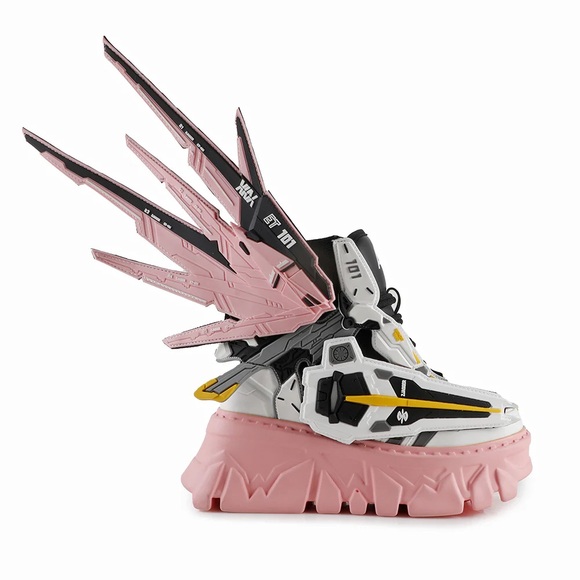 Anthony Wang Gundam sneakers - Picture 8 of 8
